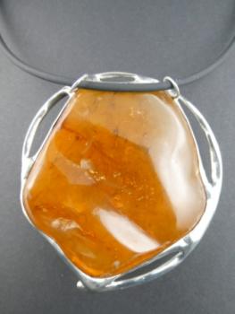 Preview: Bernstein Kettenanhänger aus Naturbernstein